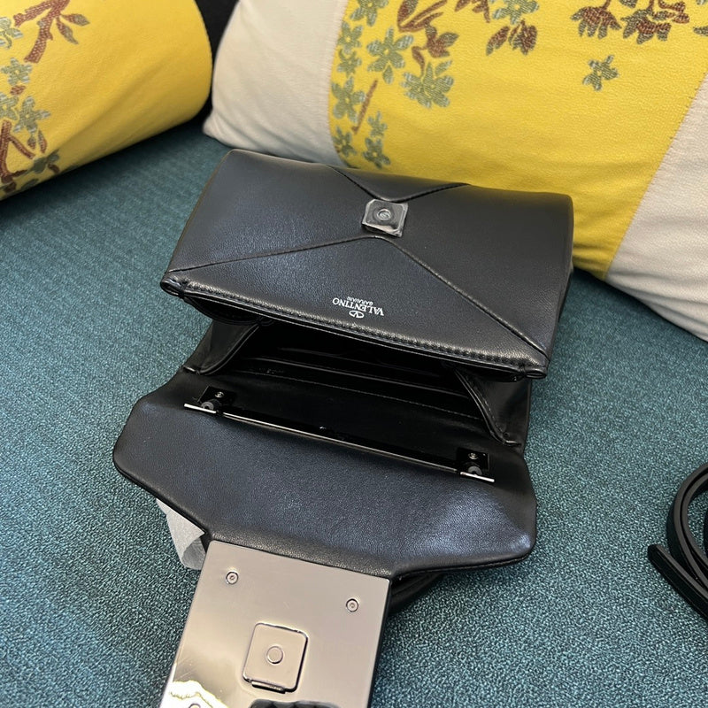 Amelia's Bag Gallery - VEL Bags - 410