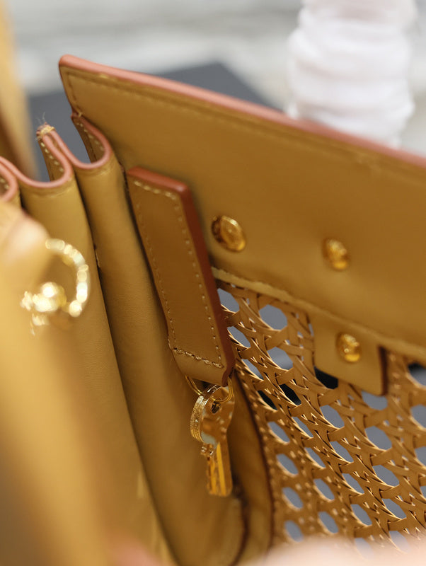 Amelia - YSL Bag - 1785