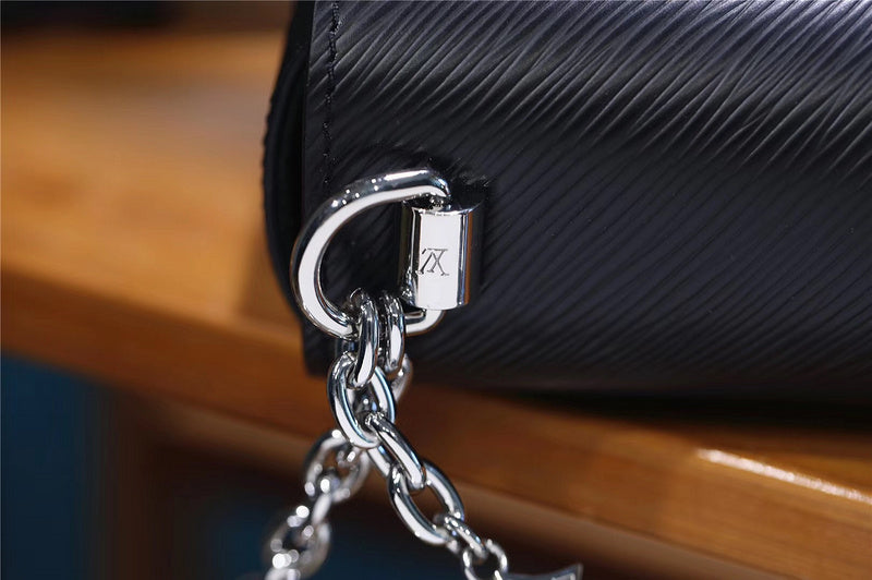 Fan Fashion Lu-Vi bags - 8435