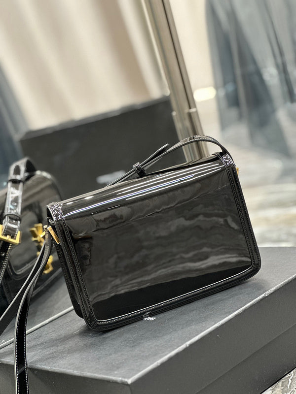 Amelia - YSL Bag - 3964