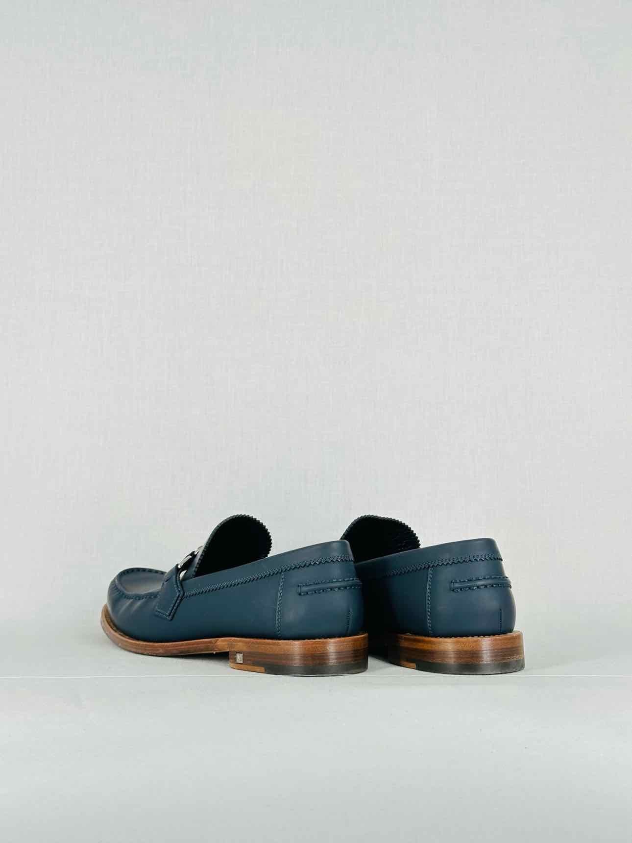 LOUIS VUITTON Navy Blue Size EU 42 Loafers