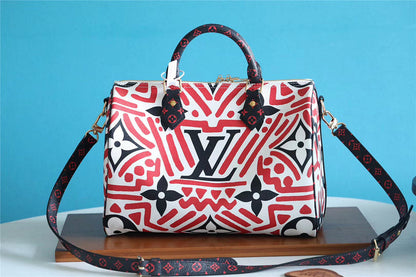 Fan Fashion Lu-Vi bags - 8157