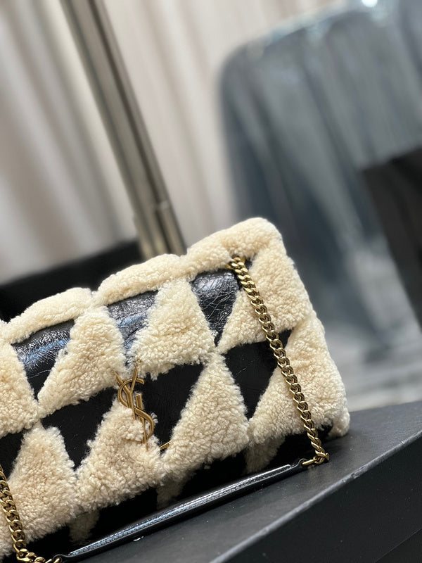 Amelia - YSL Bag - 3926