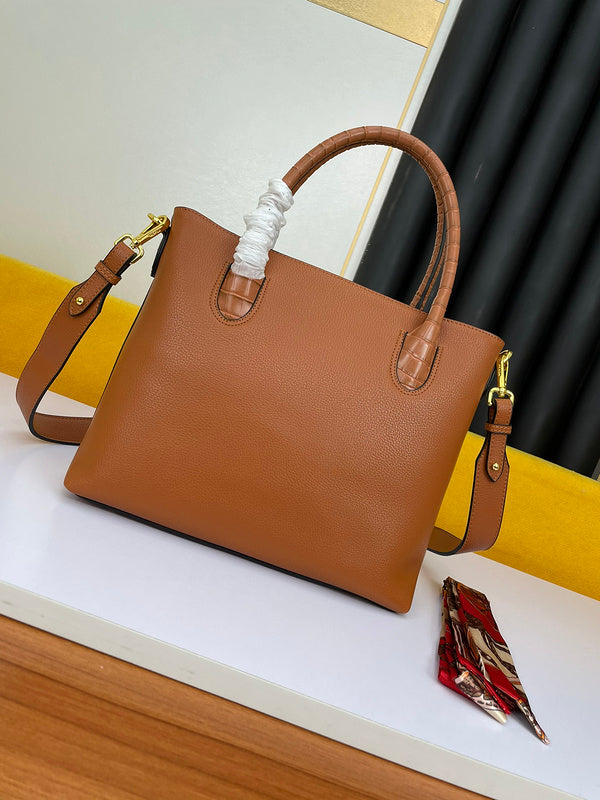 Amelia- PRDA  LUXURY BAGS - 021