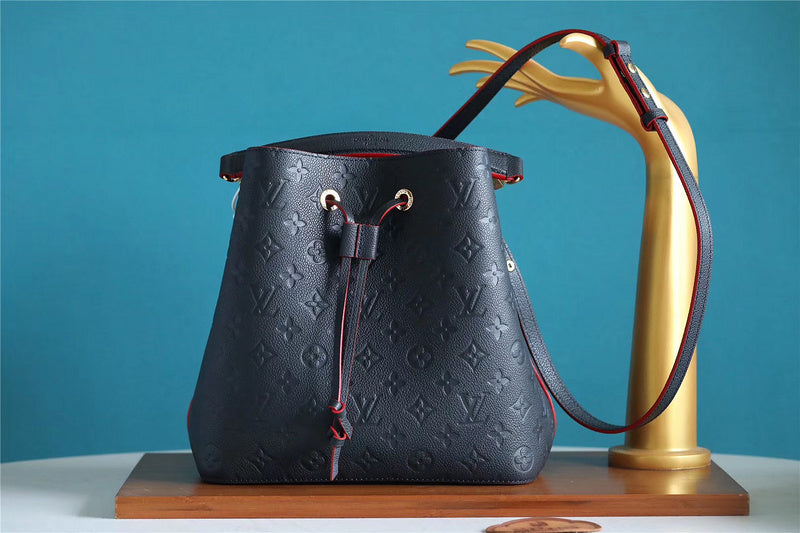 Fan Fashion Lu-Vi bags - 8562