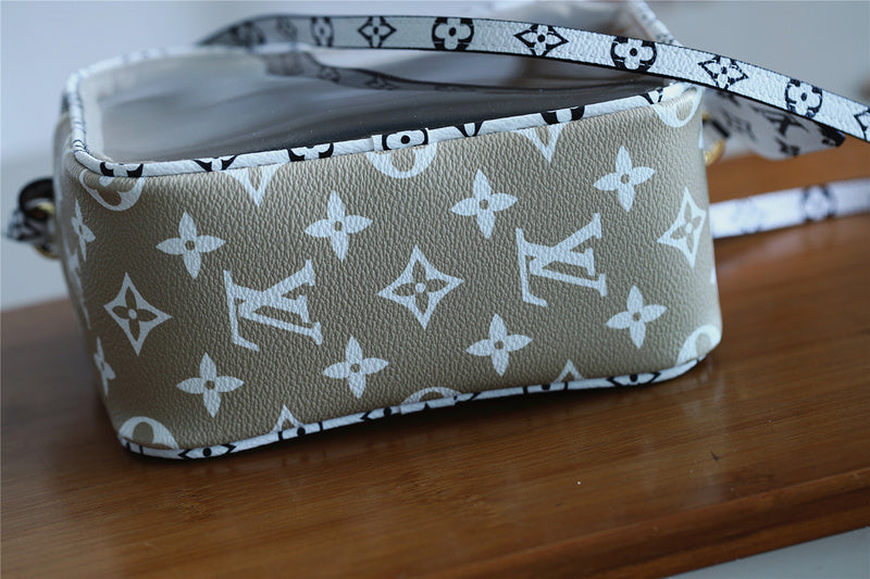 Fan Fashion Lu-Vi bags - 9394