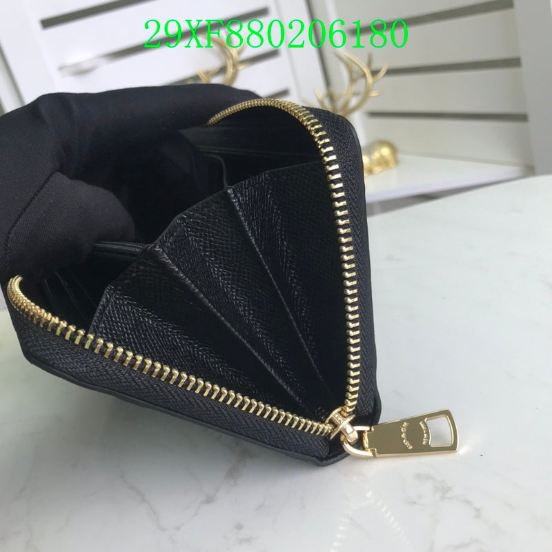 Amelia - CAH Wallet - 017