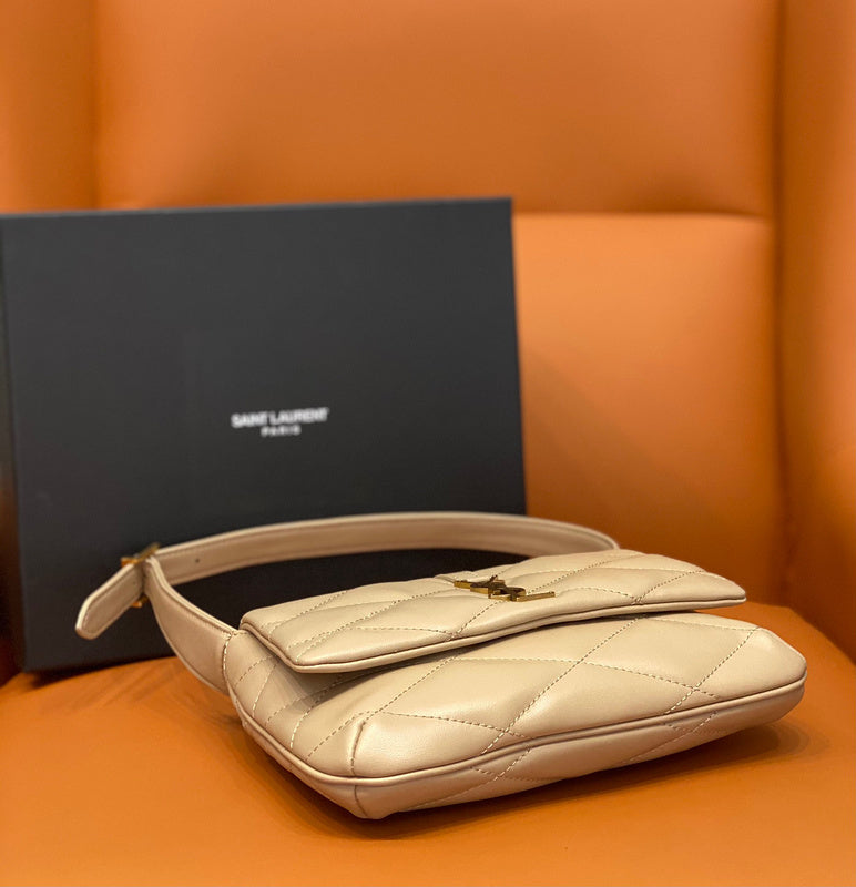 Amelia - YSL Bag - 2068