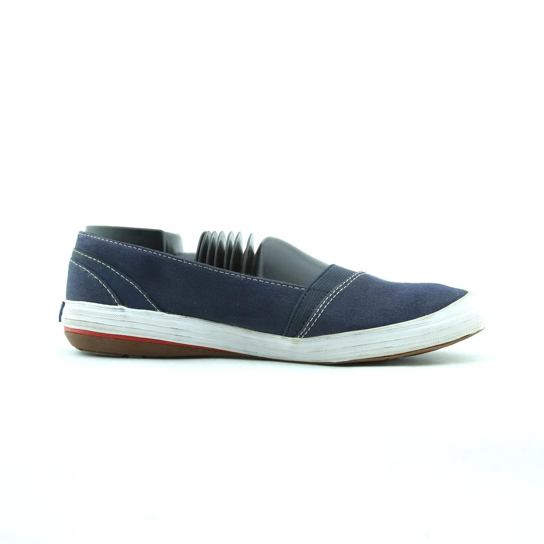 KEDS .