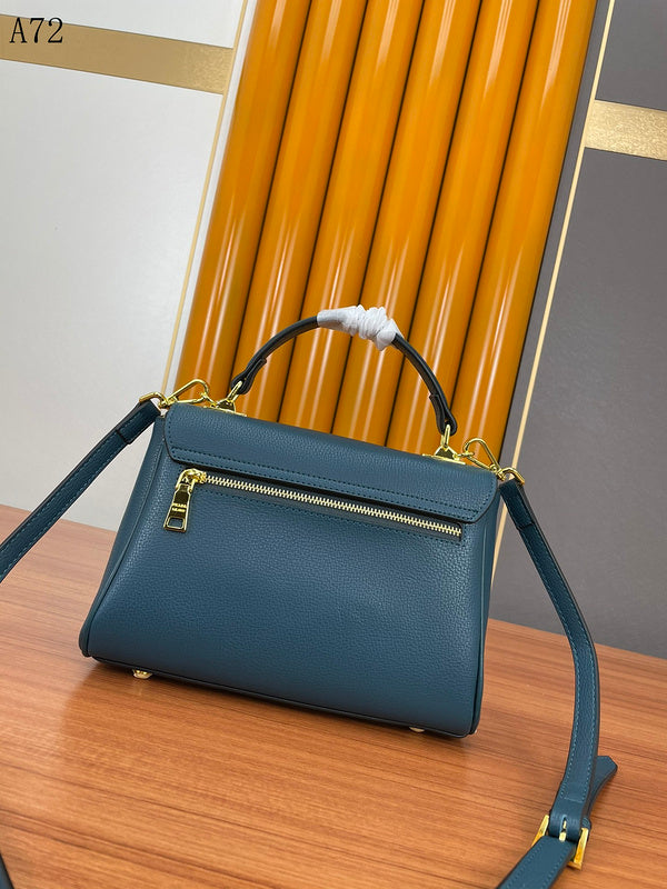 Barnes-Bags - Prada Bags - 927