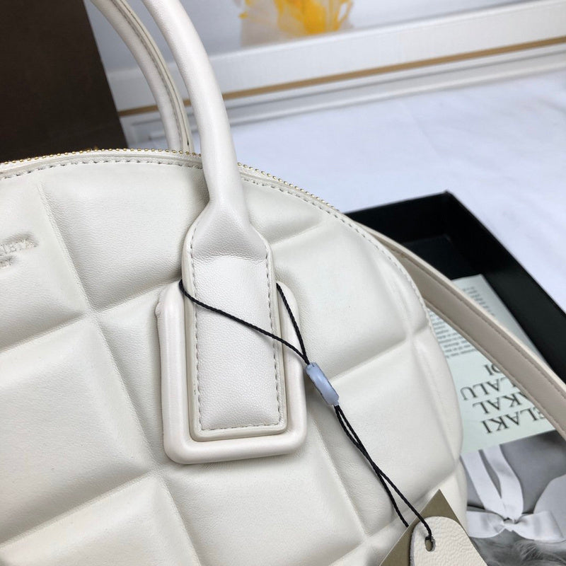 B-VENETA STYLISH HANBAGS FOR WOMEN - 305