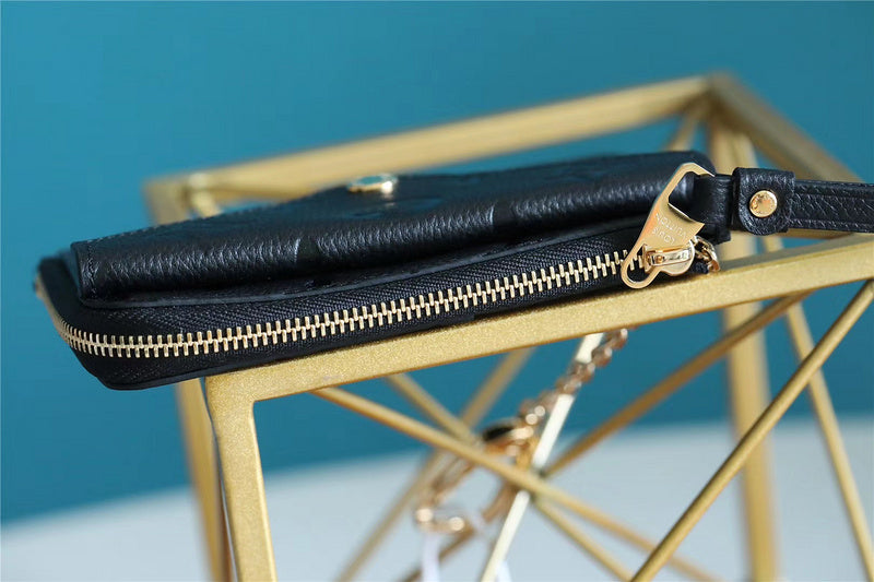 Fan Fashion Lu-Vi bags - 8988