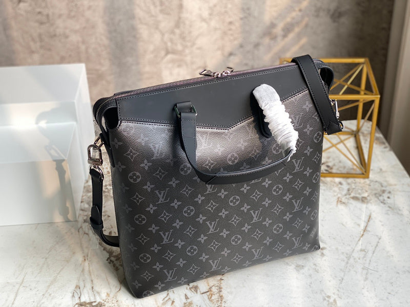 Fan Fashion Lu-Vi bags - 17177