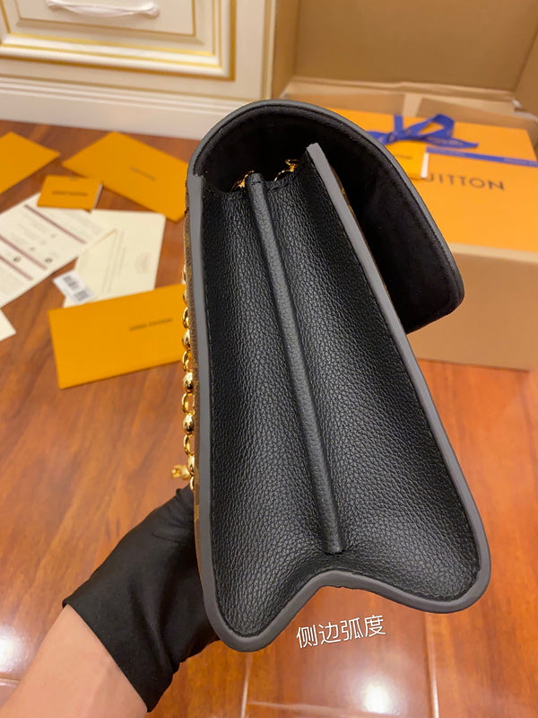 Amelia's Bag Gallery - LOV Bags - 974