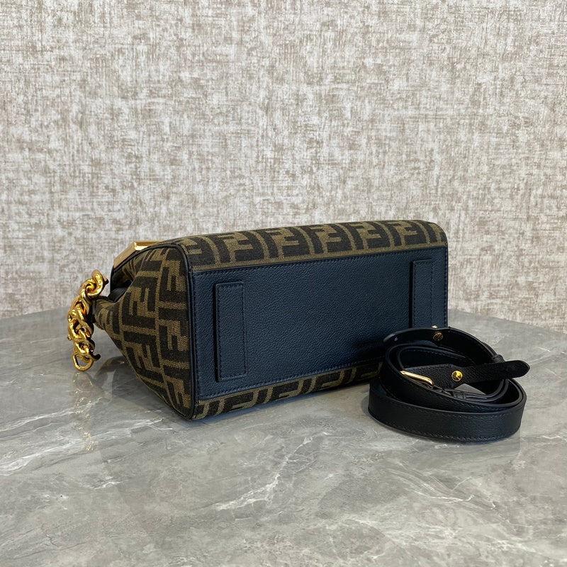Amelia's Bag Gallery - VAR Bags - 060