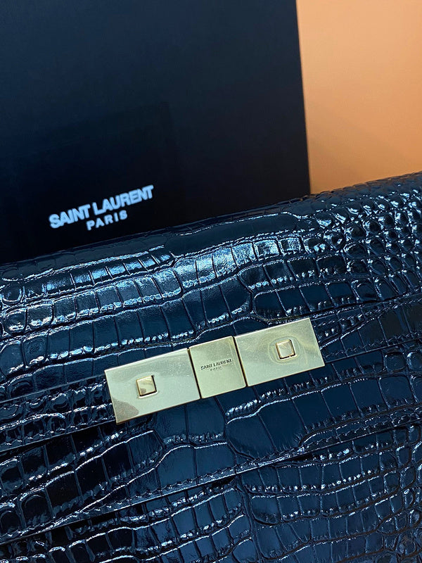 Amelia - YSL Bag - 2075
