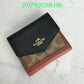 Amelia - CAH Wallet - 025