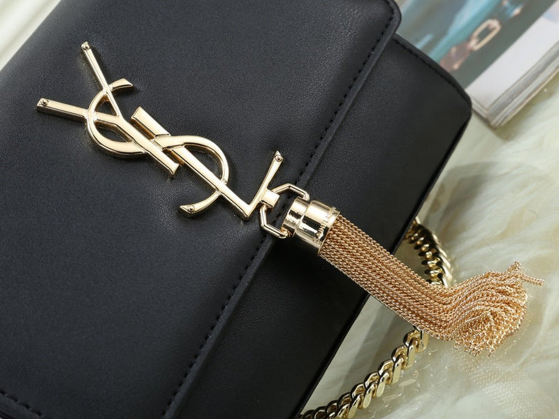 Amelia - YSL Bag - 3547