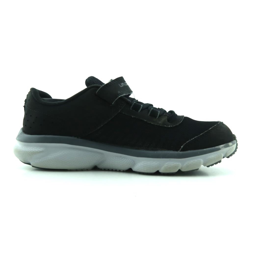 UNDER ARMOUR  ASSERT 8