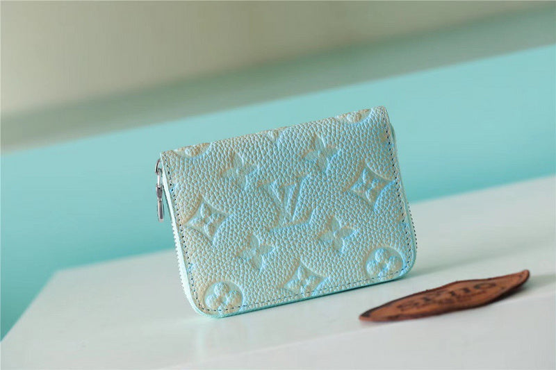 Fan Fashion Lu-Vi bags - 8856