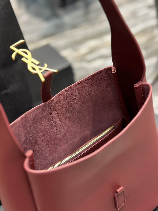 Amelia - YSL Bag - 3969