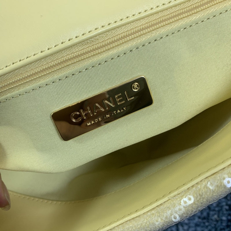 Wellow Bags - Chanel - Bags  - 624