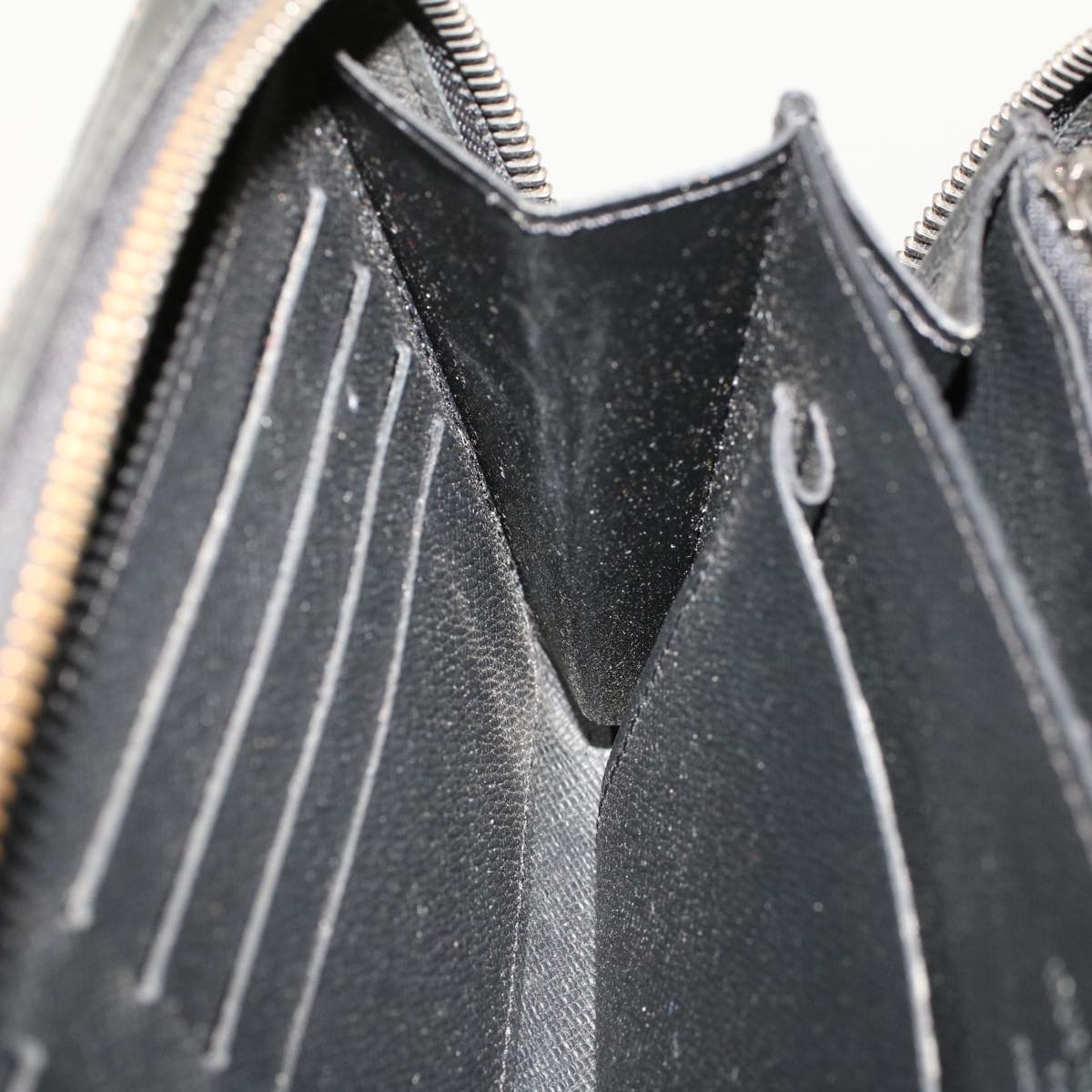 LOUIS VUITTON Zippy XL Wallet