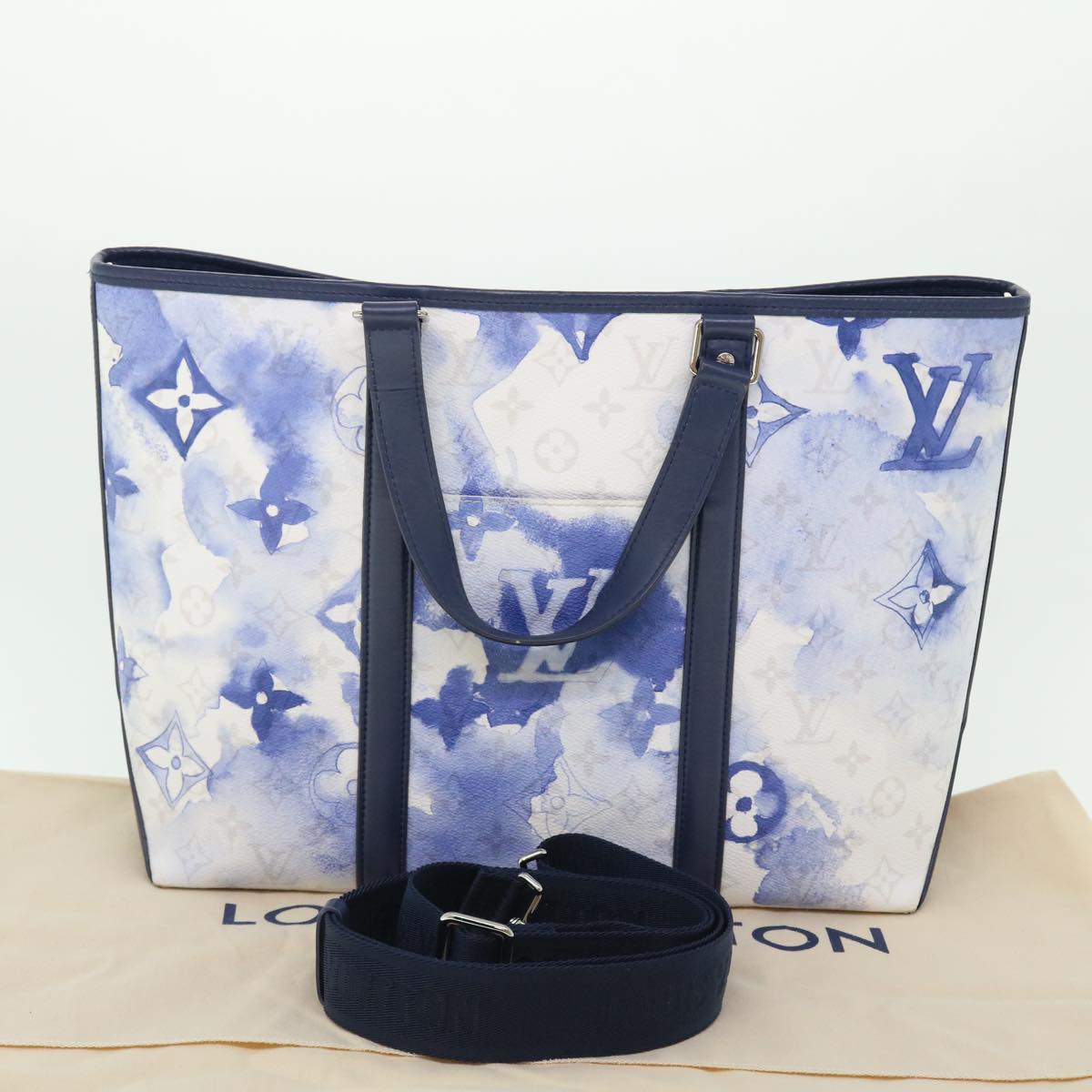 LOUIS VUITTON Weekend PM Tote