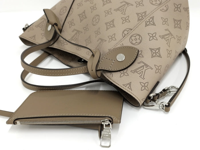 Louis Vuitton Hina PM Shoulder Bag Tote Mahina Galle
