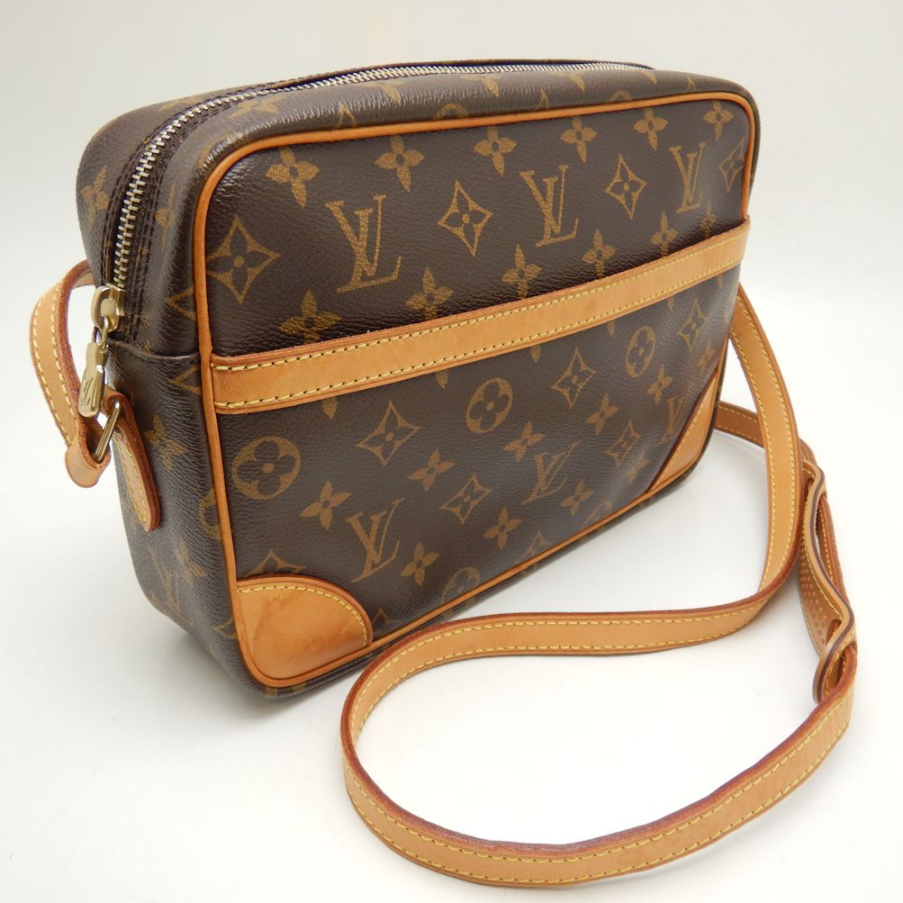 Louis Vuitton Monogram Crossbody Shoulder Bag Brown
