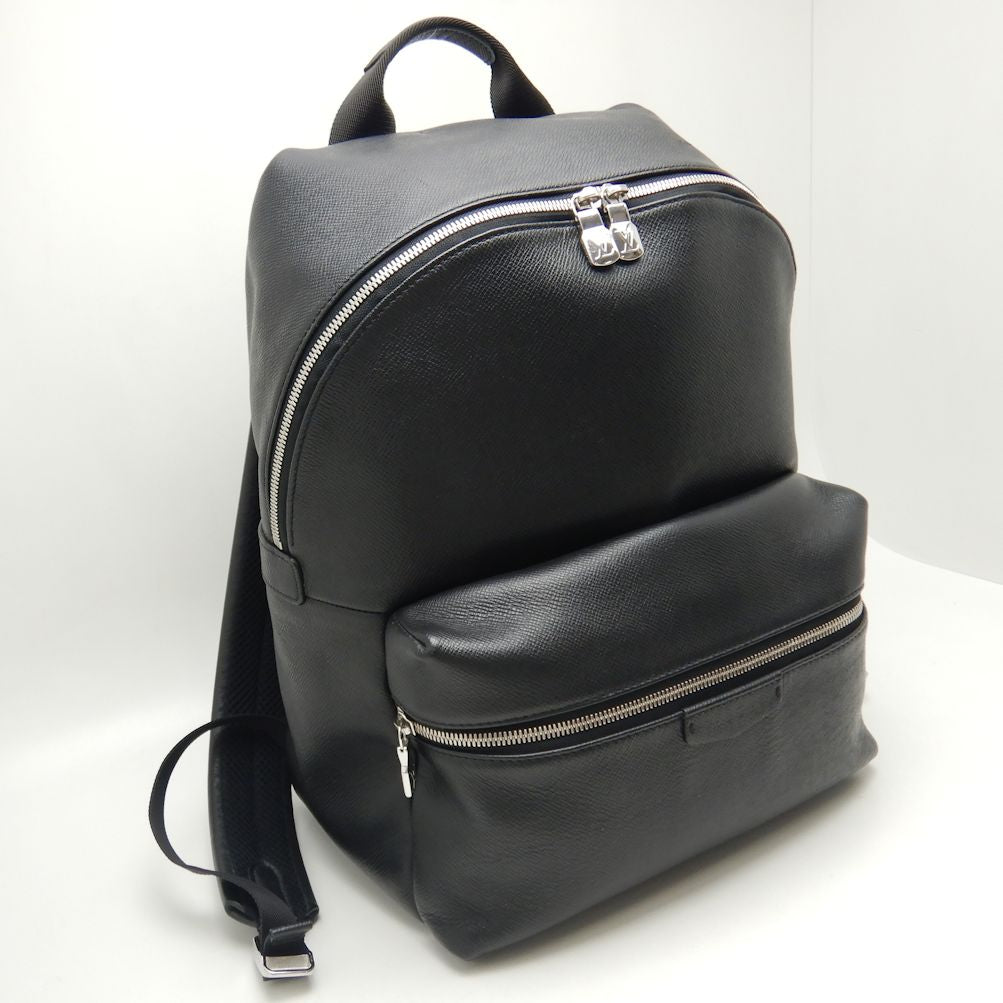 Louis Vuitton Taiga Discovery Backpack Noir