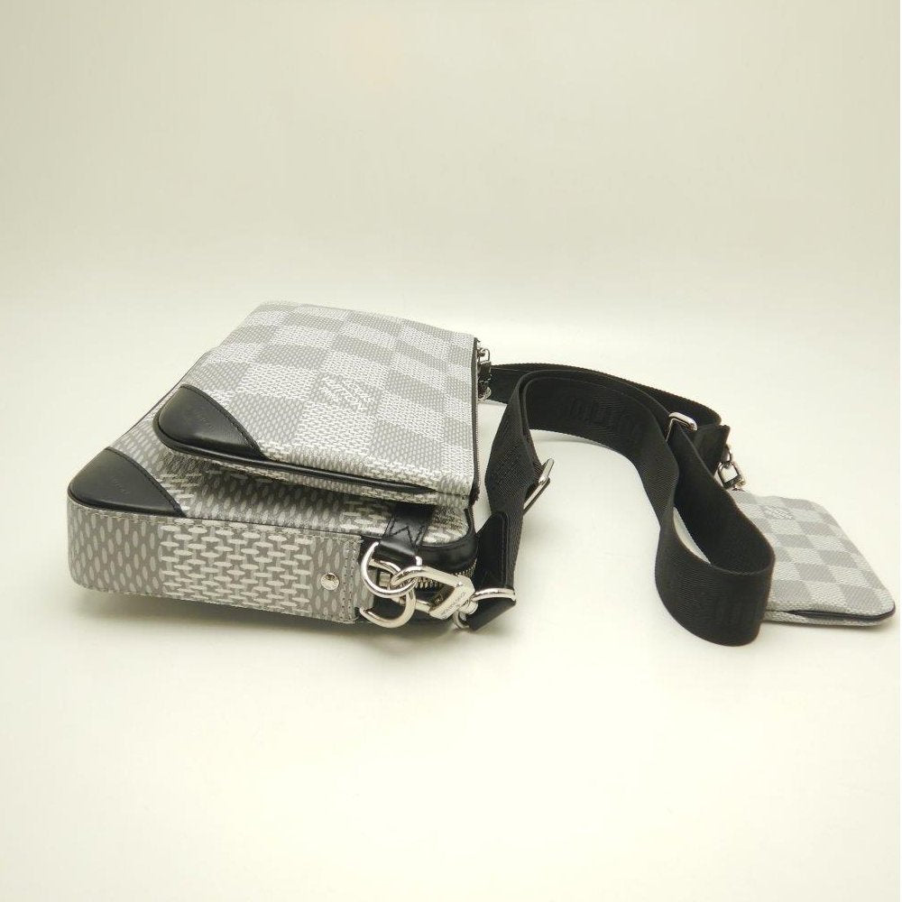 Louis Vuitton Damier Graphite 3D Trio Messenger Antarctica
