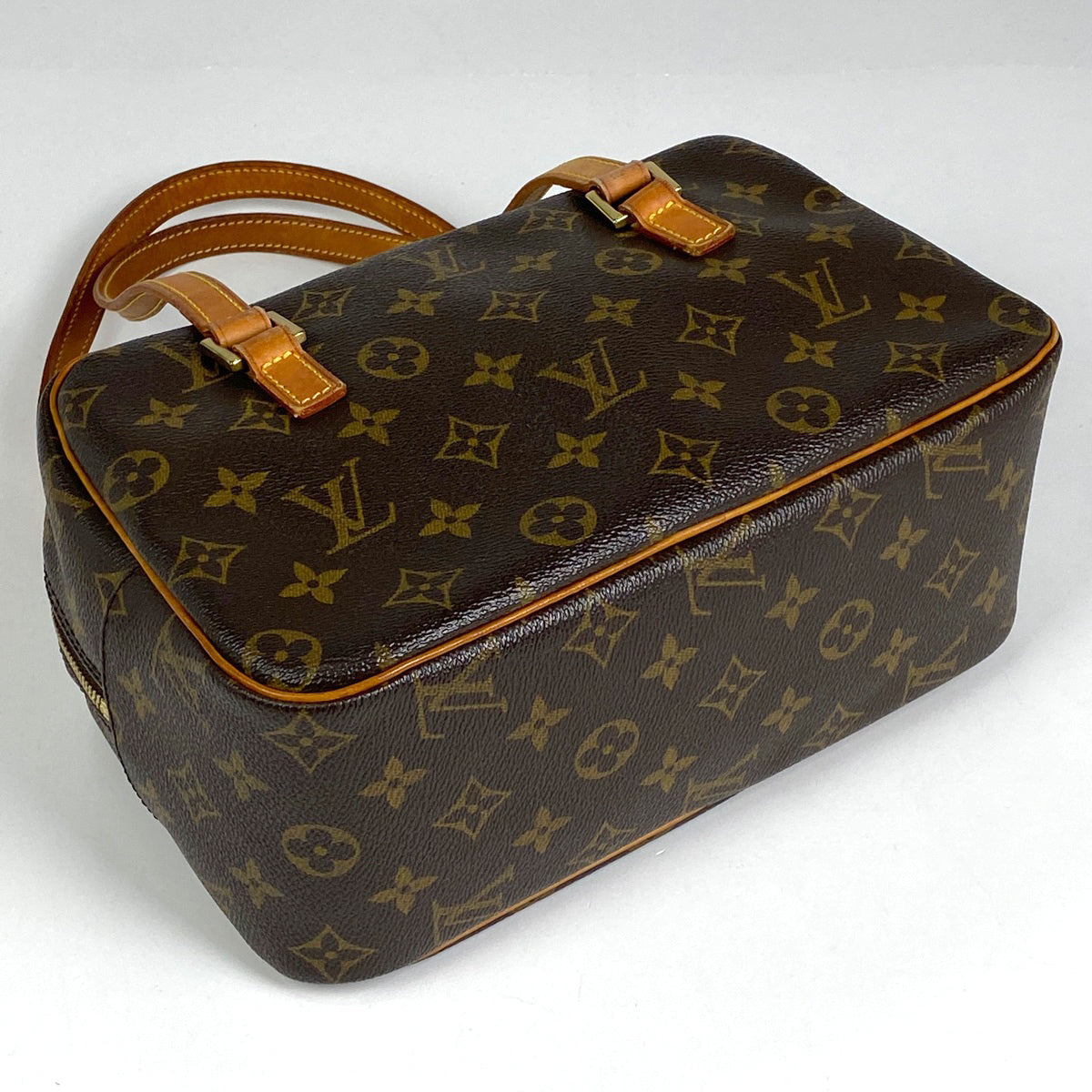 Louis Vuitton Cite MM Shoulder Bag Monogram Brown