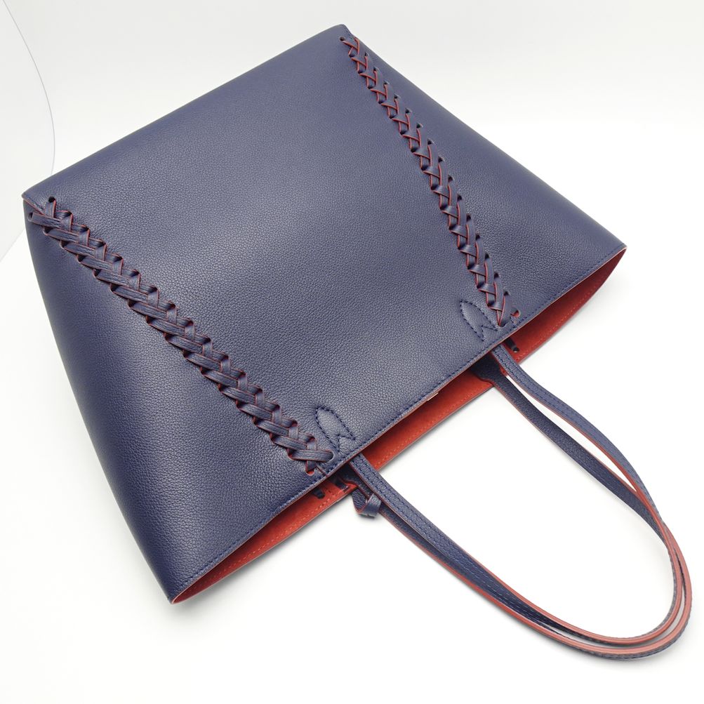Louis Vuitton LockMe Tote Calf Marine Rouge