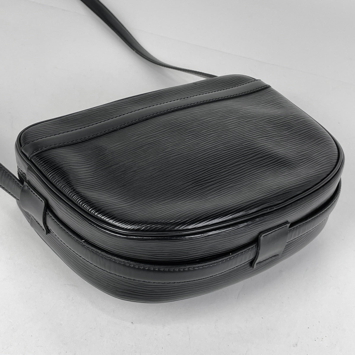 Louis Vuitton Gennefeille Shoulder Bag Epi Noir