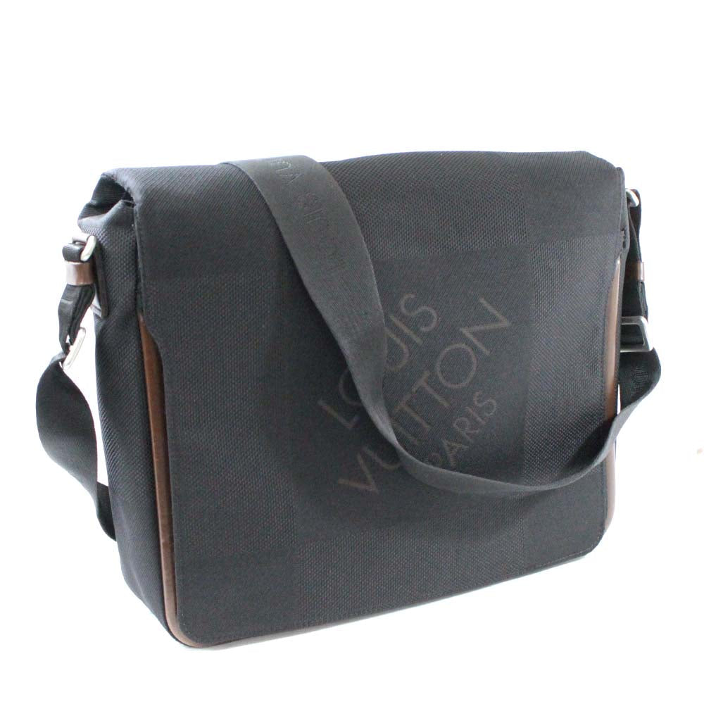 Louis Vuitton Damier Juan NM Messenger Bag Noir Black Jean Canvas
