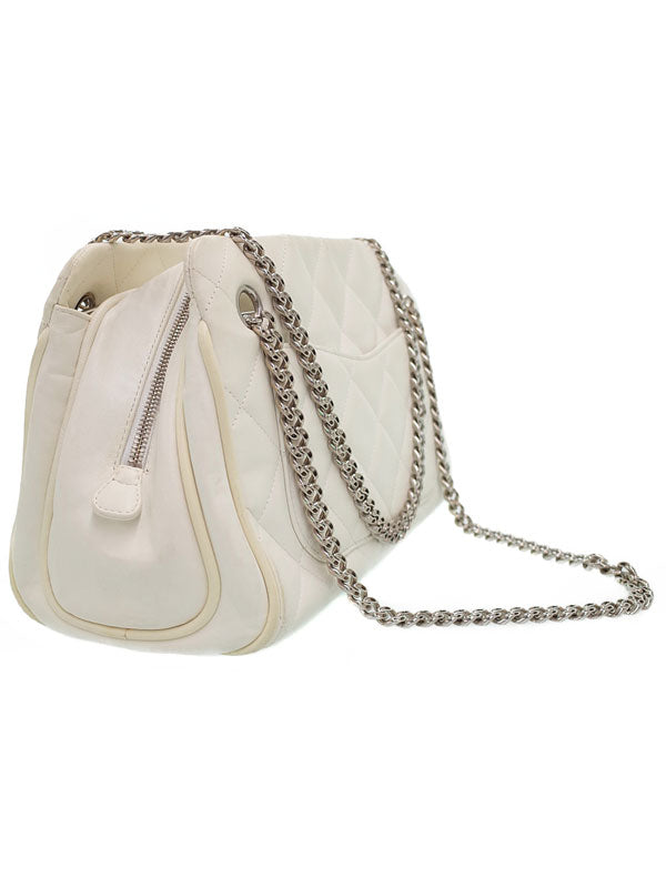 Chanel Matelasse Chain Shoulder Bag White