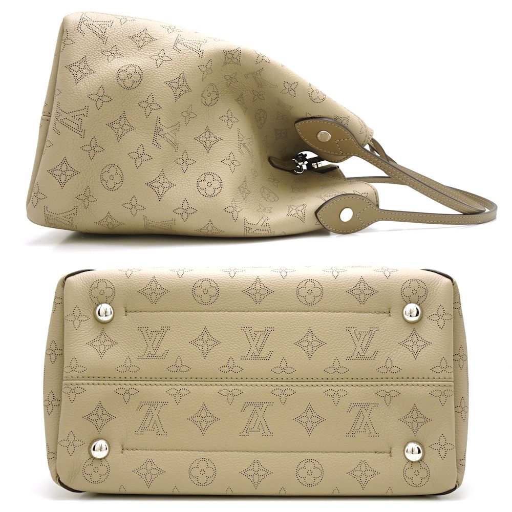 Louis Vuitton Mahina Hina MM Galle Beige Handbag