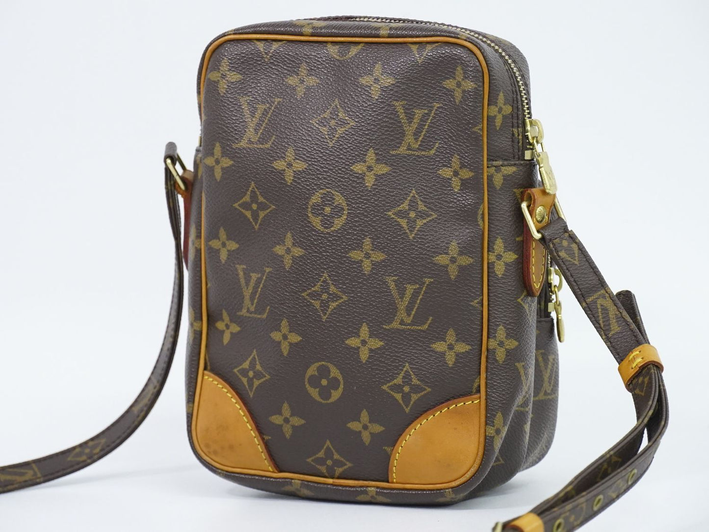 Louis Vuitton LV Monogram Shoulder Bag Pochette Brown