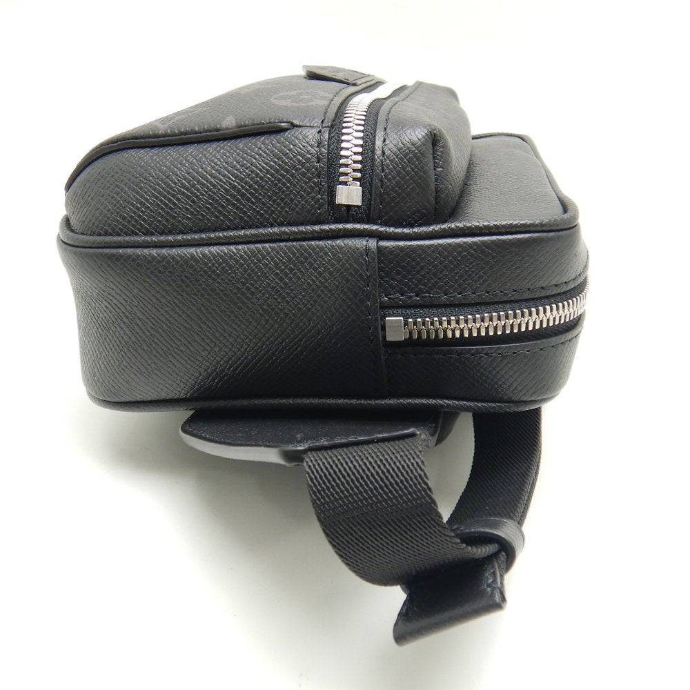 Louis Vuitton Eclipse Taiga Bum Bag Outdoor Noir Body Bag