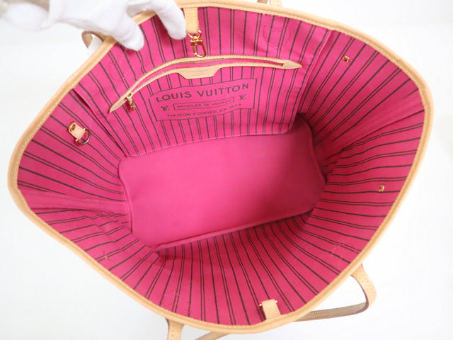 Louis Vuitton Neverfull MM Tote Bag Monogram