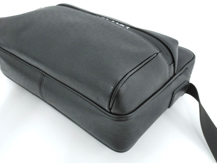 Louis Vuitton Taiga Ardoise Messenger PM Shoulder Bag