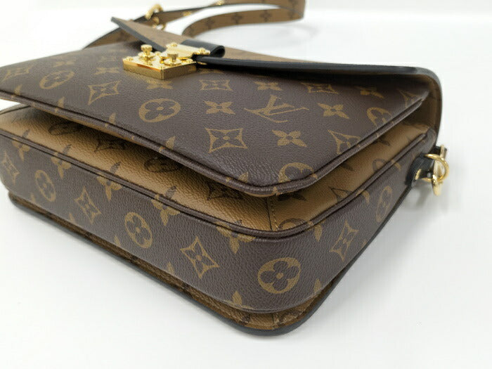 Louis Vuitton Pochette Metis MM Monogram Reverse Handbag