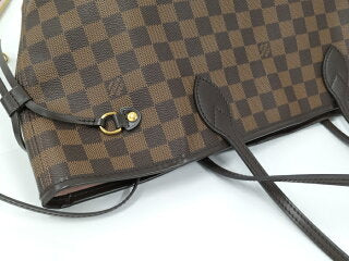 Louis Vuitton  Damier Neverfull MM Tote Bag