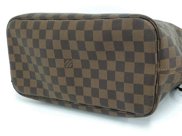 Louis Vuitton Neverfull MM Tote Bag