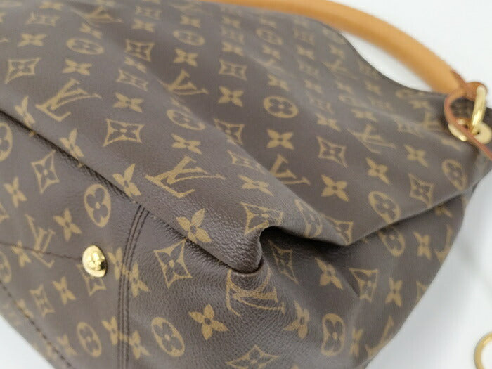 Louis Vuitton Artsy MM  Monogram Leather Handbag