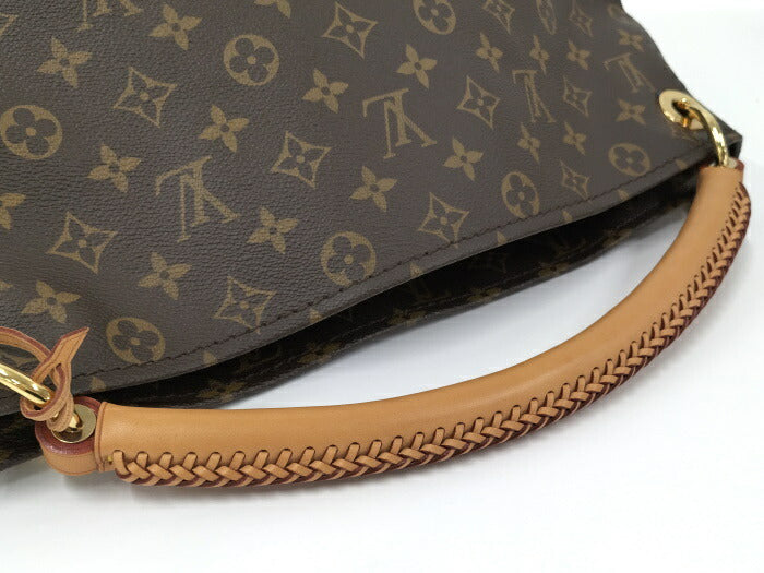 Louis Vuitton Artsy MM  Monogram Leather Handbag