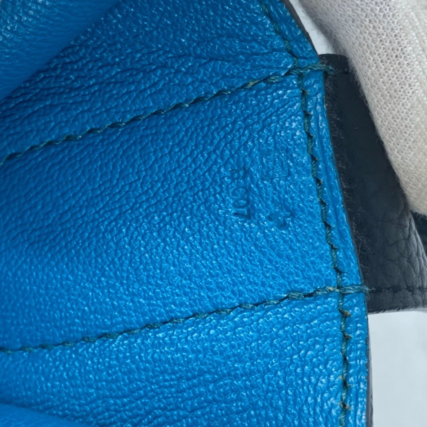 Hermes Black Blue Taurillon Clemence Leather Messenger Bag Shoulder Bag ( )