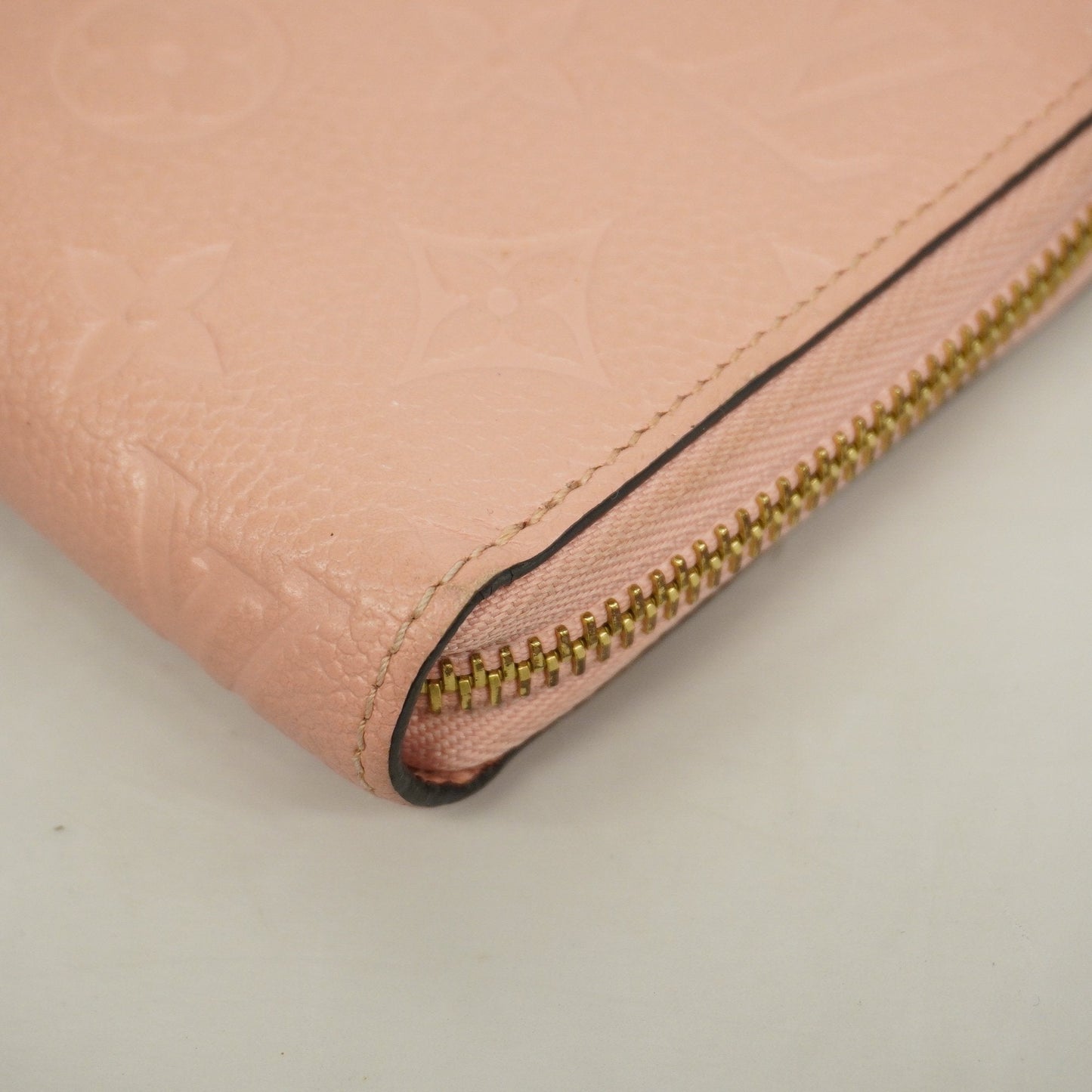 LOUIS VUITTONAuth  Monogram Empreinte Zippy Wallet M61857
