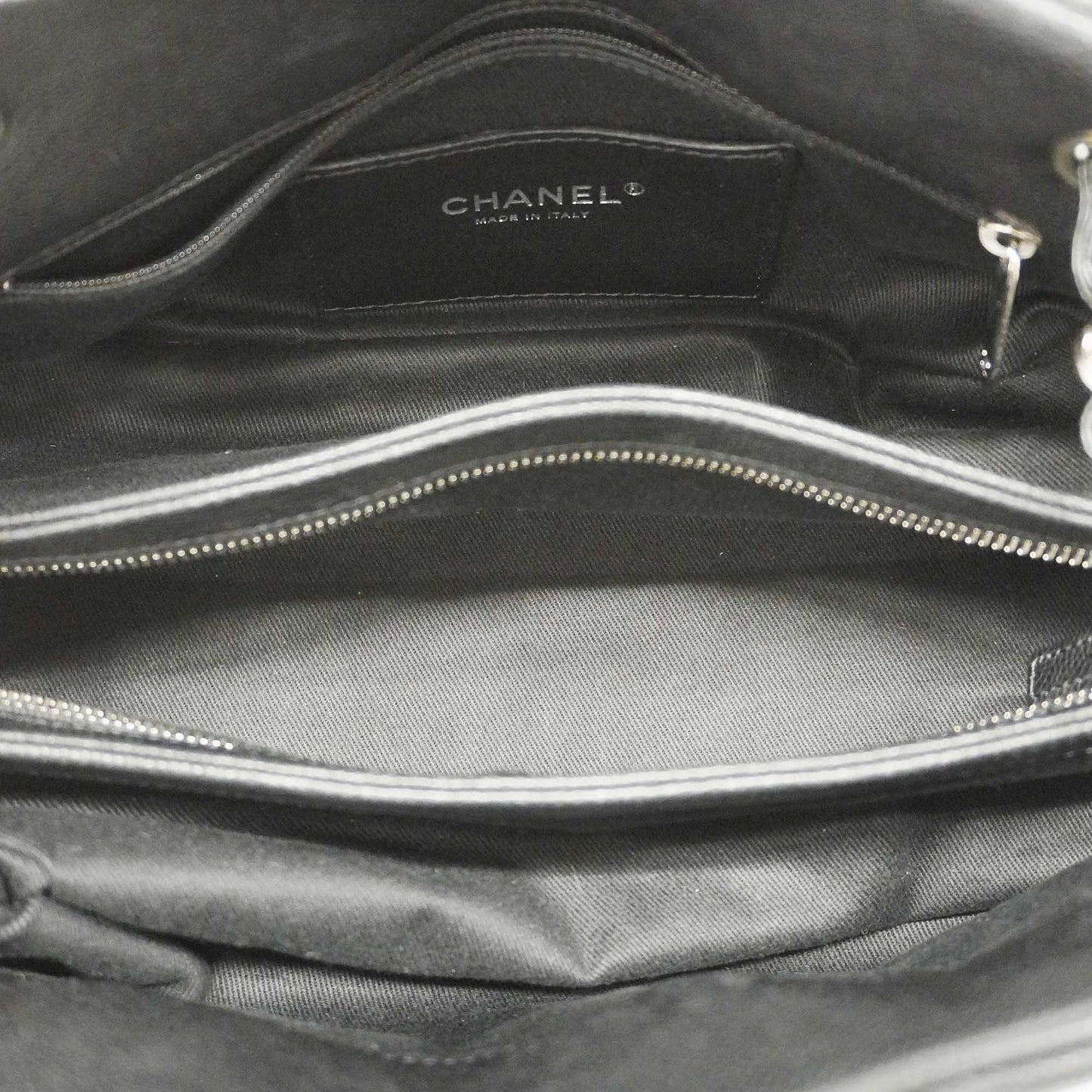 CHANEL   Matelasse Chain Shoulder Women's Caviar Leather Shoulder Bag Black